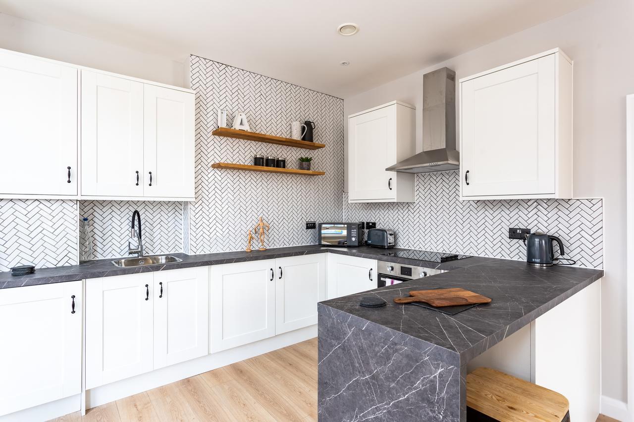 Californication - 2 Bed Apartment Southend-on-Sea Exterior foto