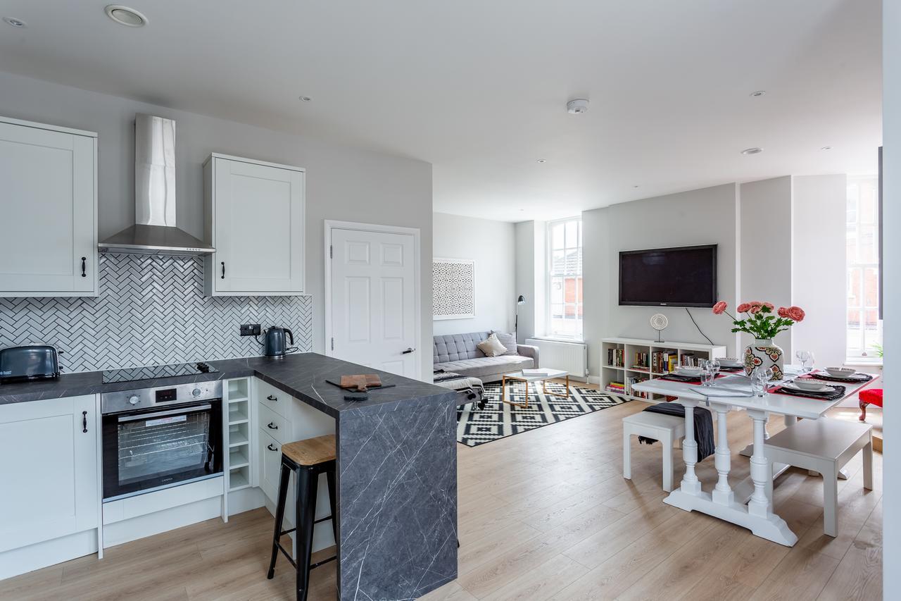 Californication - 2 Bed Apartment Southend-on-Sea Exterior foto